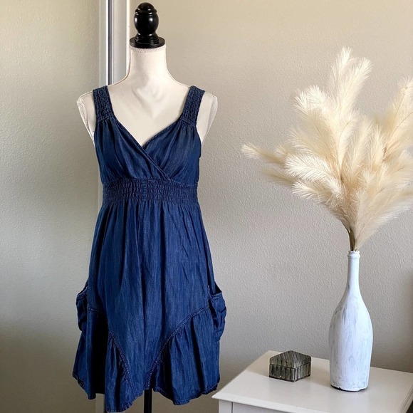 INTERNATIONAL Concepts | Denim Sleeveless Dress | Size: 6P - Picture 1 of 11